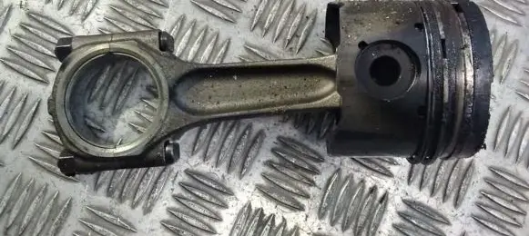Citroen C5 Piston with connecting rod RHZ