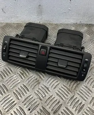 Volvo V50 Dash center air vent grill 505068