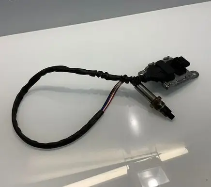 Mercedes-Benz ML W166 Lambda probe sensor 70680200 2990024 4500157374