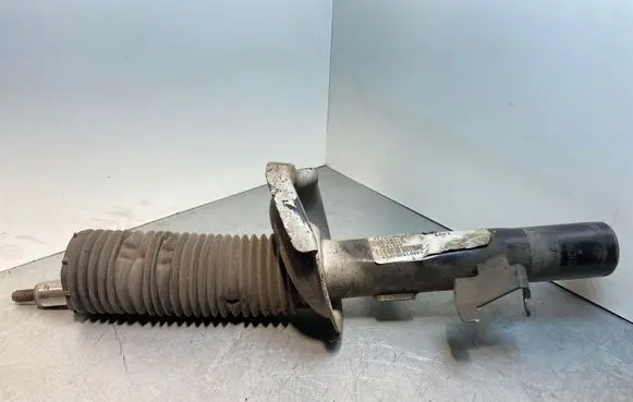 Volvo V40 Cross country Front shock absorber/damper P31387745