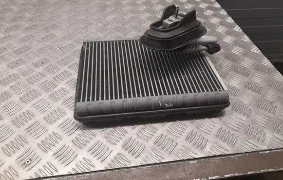 Audi Q7 4M Heater blower radiator HH071001