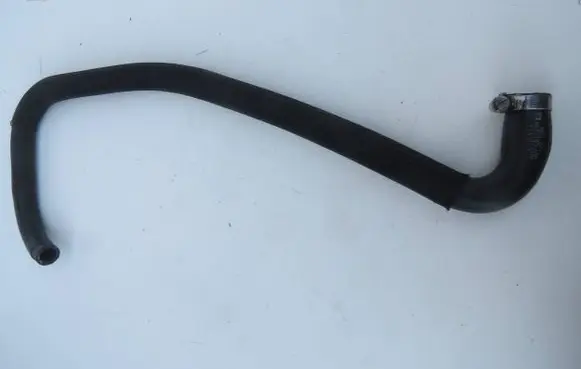 Volvo XC90 Engine coolant pipe/hose 30723039