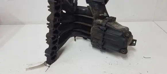 Peugeot 308 Intake manifold