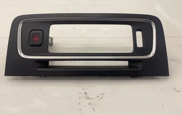 Volvo V60 Center console 8648741