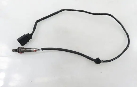 Volkswagen PASSAT B5.5 Lambda probe sensor 06B906265B