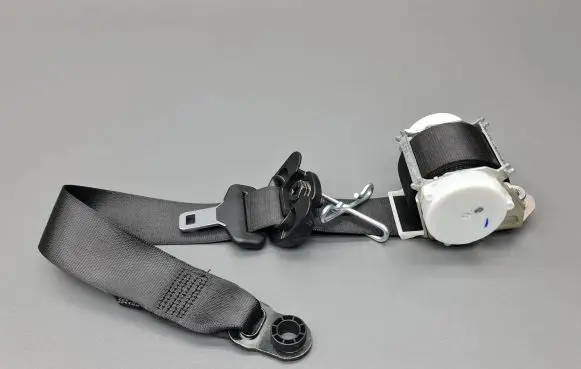 Jaguar XF X250 Front seatbelt 34097057C 9X23F611B09AD 34086312