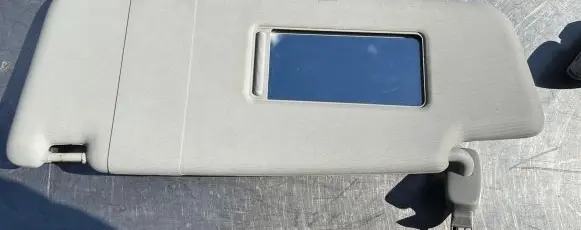 Volkswagen Touran I Sun visor 1T0857551