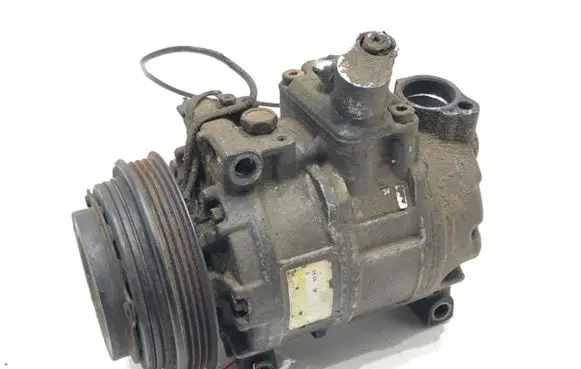 Audi A4 S4 B5 8D Air conditioning (A/C) compressor (pump)