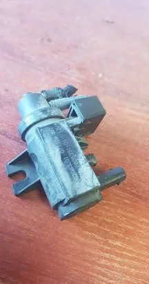 BMW 3 E92 E93 Vacuum valve 7805391