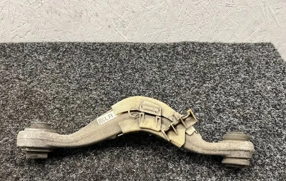BMW 5 G30 G31 Rear upper control arm/wishbone 6870536