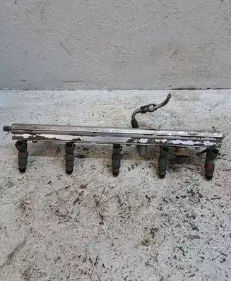 Volvo V70 Fuel main line pipe 9202710 9470229 1353146