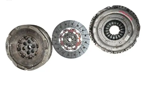 Opel Insignia B Clutch set kit 55581273 55581277 5553174