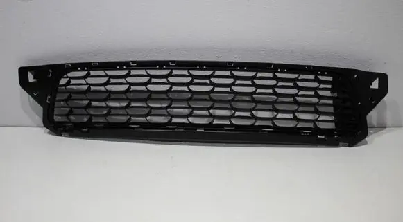 Dacia Duster Front bumper lower grill 622540347R