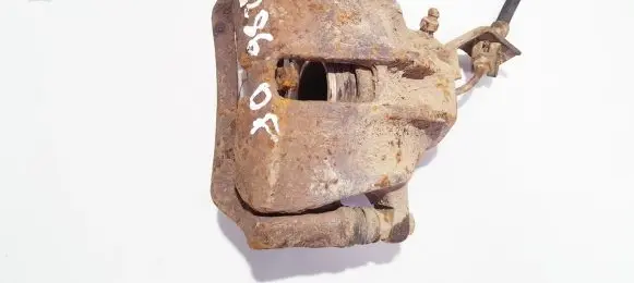 Volkswagen PASSAT B3 Front brake caliper