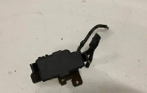 Hyundai ix35 Relay mounting block 