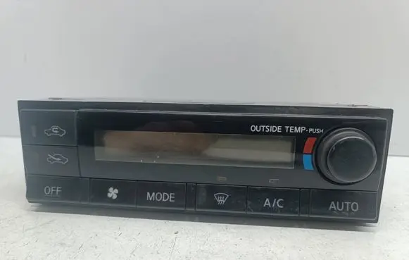 Nissan X-Trail T30 Climate control unit 275008H802 3N28234700