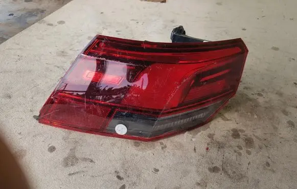 Volkswagen Golf VIII Rear/tail lights 5H0945095C