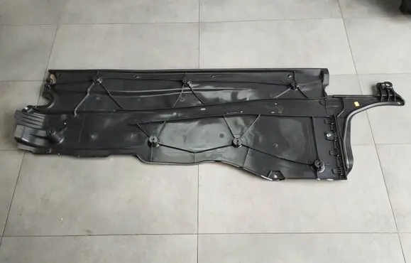 Seat Leon IV Engine splash shield/under tray 5WA825202E
