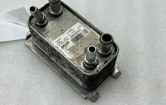 Engine oil radiator
