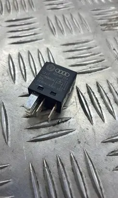 Audi A6 S6 C6 4F Other relay 8Z0951253