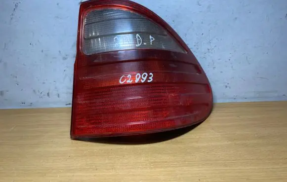 Mercedes-Benz E W210 Rear/tail lights 198202 C2993