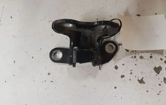 Toyota Avensis T270 Rear door upper hinge