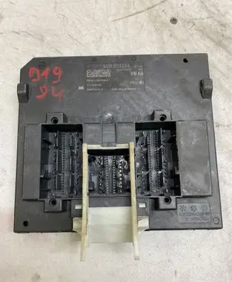 Skoda Octavia Mk3 (5E) Comfort/convenience module 5Q0937084AA 5WK50693C