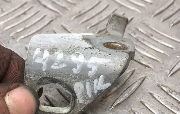Ford Focus Front door lower hinge C8Q8A