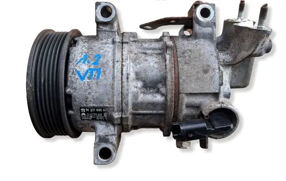 Peugeot 208 I Air conditioning (A/C) compressor (pump) 9822184980