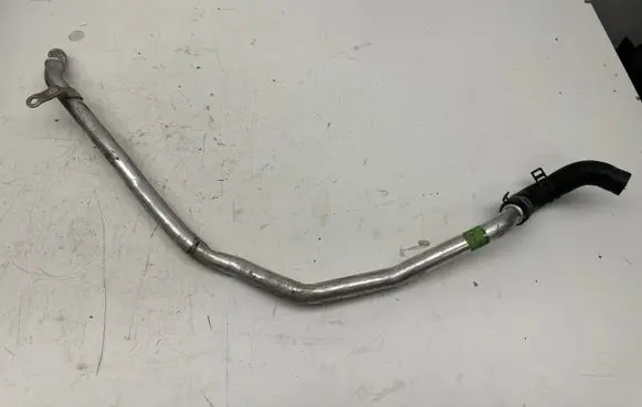 Engine coolant pipe/hose