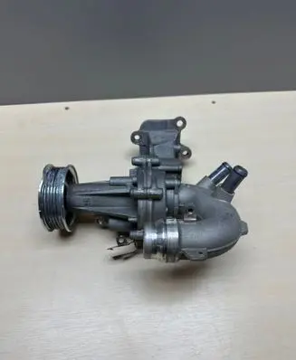 Alfa Romeo Giulia Water pump 00500575310 05048124AG