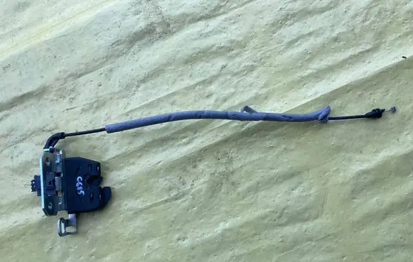 Mercedes-Benz C W204 Seat back rest lock catch A2049200372