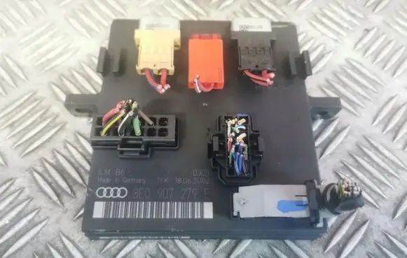 Audi A4 S4 B6 8E 8H Comfort/convenience module 8E0907279E