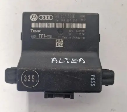 Volkswagen Golf V Gateway control module 1K0907530K 1K0907951