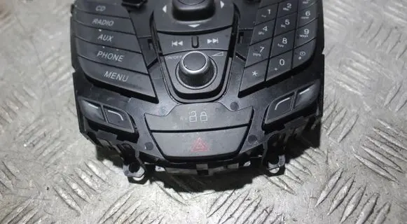 Ford Turneo Courier Radio/CD/DVD/GPS head unit 331431000