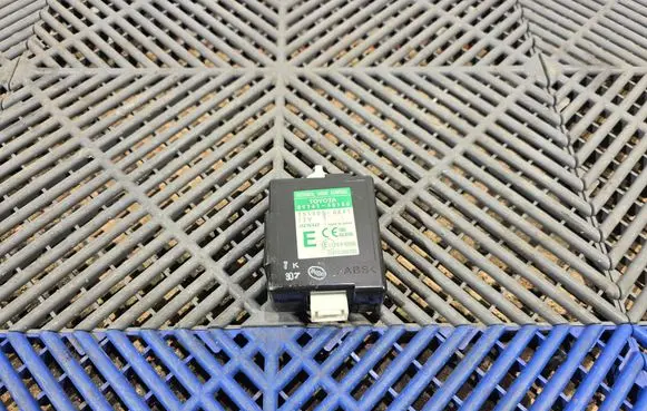 Lexus RX 330 - 350 - 400H Door control unit/module 8974148150 2513000841