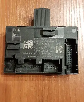 Volkswagen Golf VII Door control unit/module 5Q4959392E 5Q4959392B