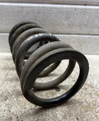 Mitsubishi Grandis Rear coil spring