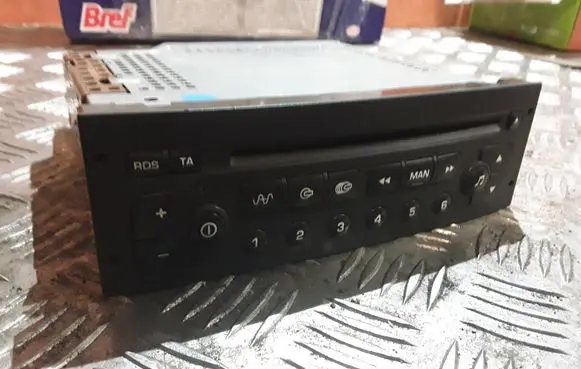 Peugeot 206 Radio/CD/DVD/GPS head unit 96599990