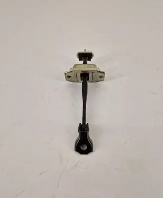 Nissan Qashqai Front door check strap stopper 