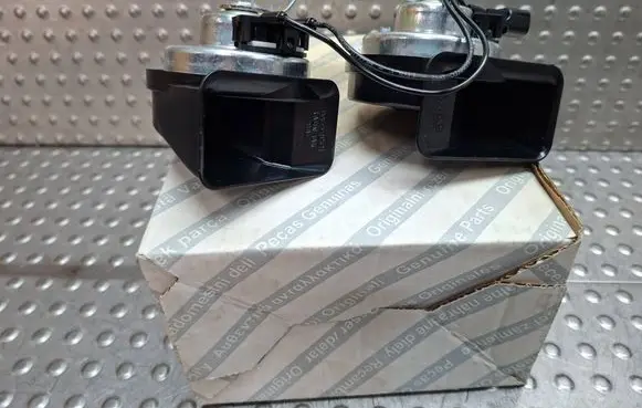 Fiat 500 Horn signal S26337335 51857619