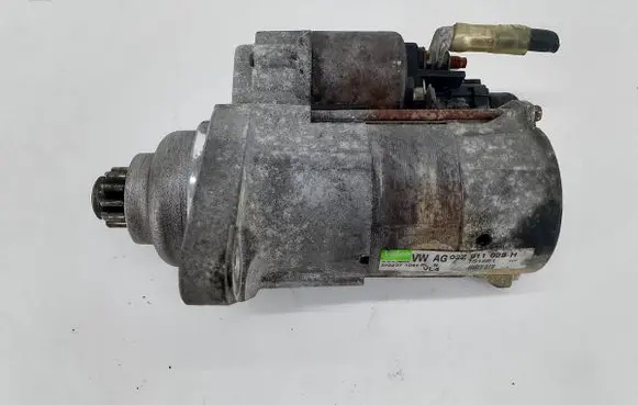 Volkswagen Golf V Starter motor 02Z911023H