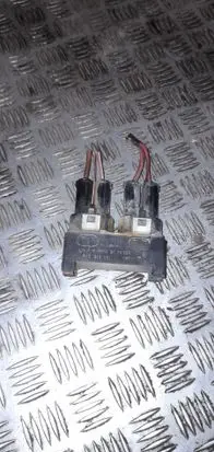 Volkswagen Transporter - Caravelle T4 Coolant fan relay 701919506