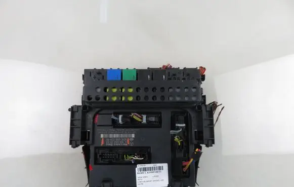 Mercedes-Benz A W169 Central body control module 5DK00872810 A1695453032