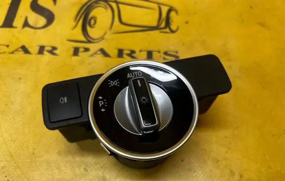 Mercedes-Benz G W461 W463 1st Gen Headlight level height control switch 