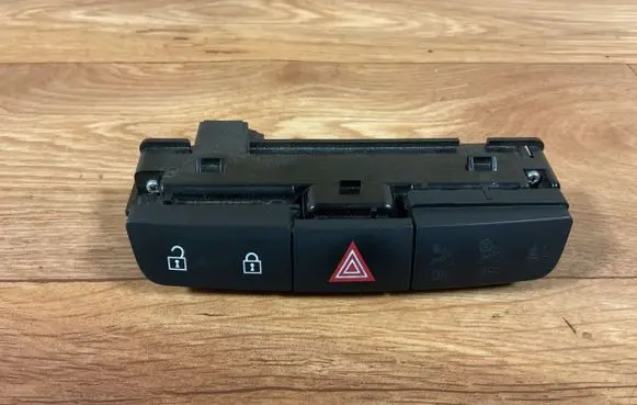 Opel Insignia A Hazard light switch 13324594