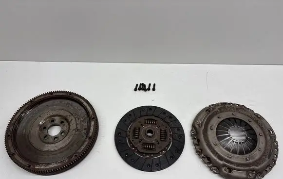 Skoda Rapid (NH) Clutch set kit 037105273C 028B1040714WWO 03L141032A