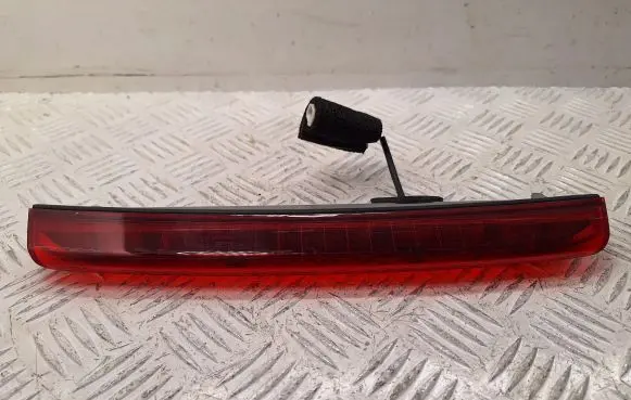Toyota Avensis T250 Third/center stoplight 8157005090
