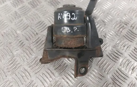 Toyota Avensis T250 Engine mount bracket 123050R010