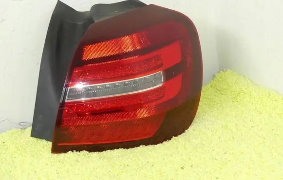 Rear/tail lights